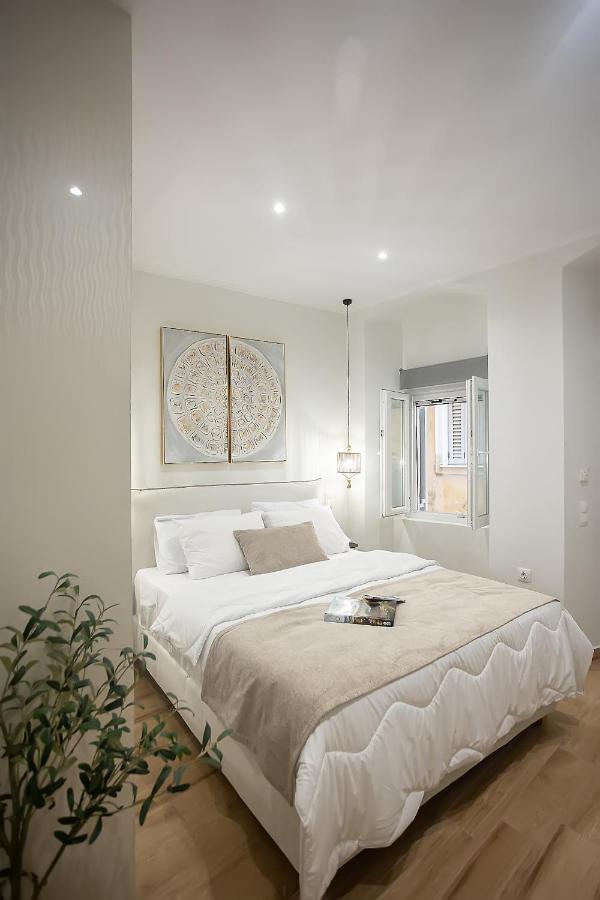 Davina The Apartment *